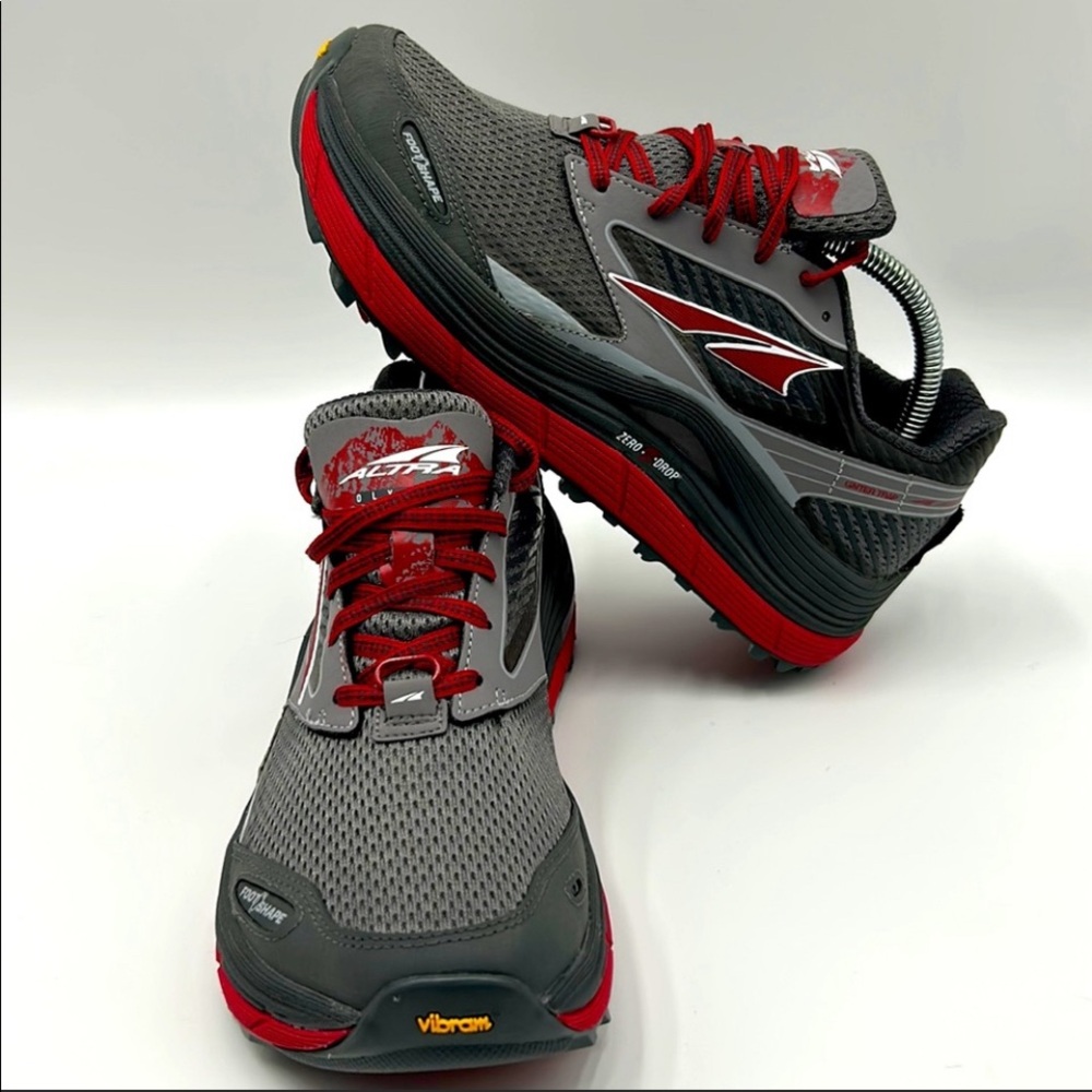 ALTRA OLYMPUS 2.5 SIZE 10 MENS SHOES
